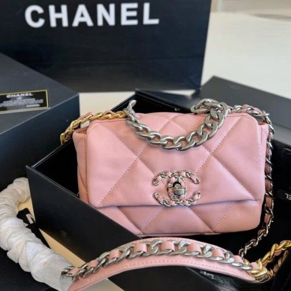 Chanel 19bag