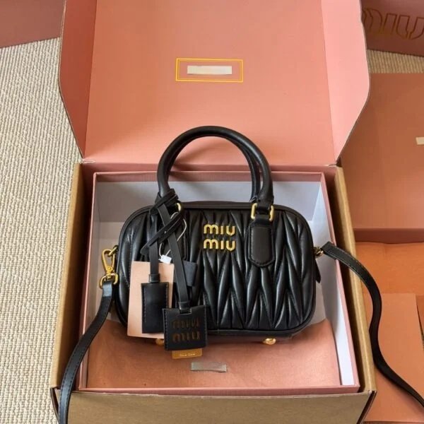 Miu Miu  Arcadie